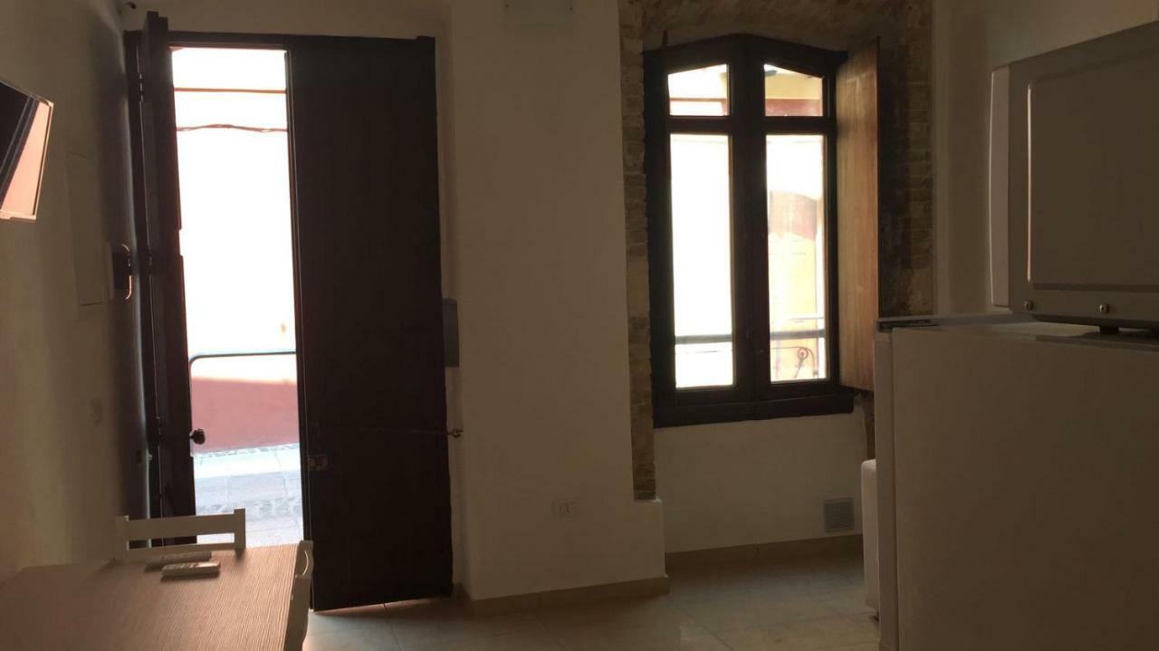 AD Villanova San Giovanni Cagliari Exteriör bild